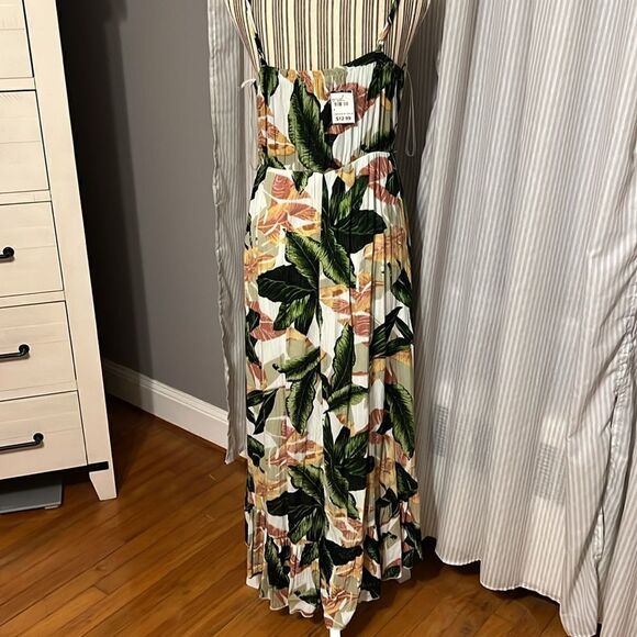 Bailey Blue Floral Dress - Picture 2 of 6